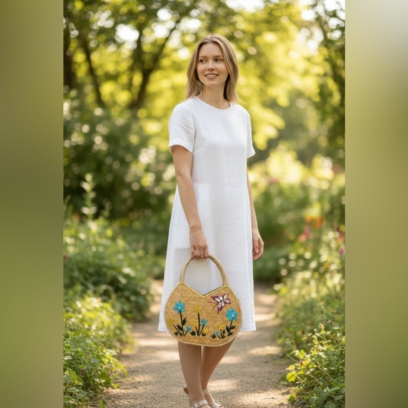 Floral Straw Bag - Picture 1 of 3